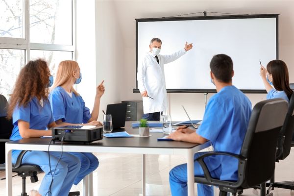 لیست بهترین دانشگاههای پزشکی چین