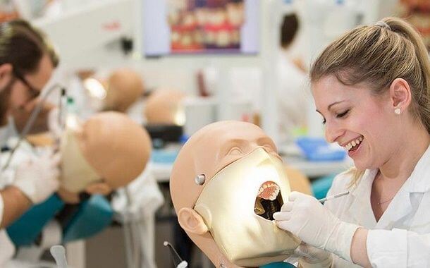 تحصیل در رشته دندانپزشکی مجارستان در دانشگاه های معتبر